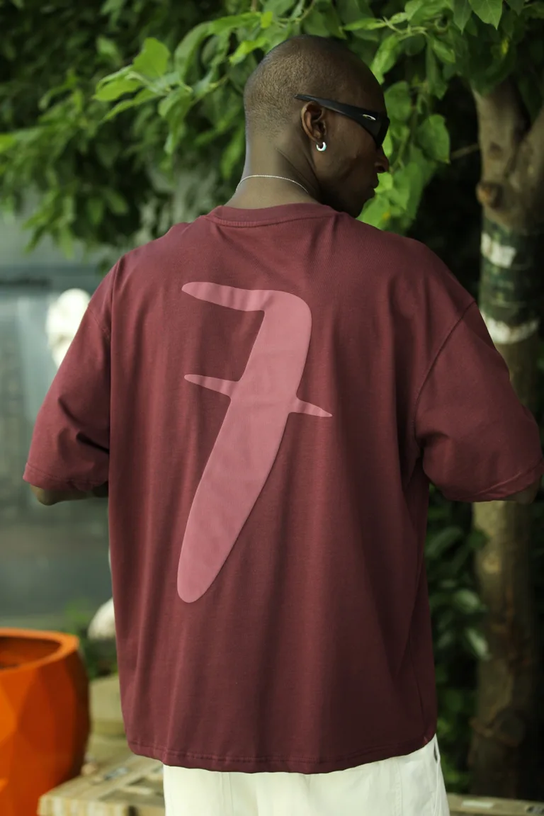 Tricou Imprimat pe Spate cu Guler Rotund și Croială Lejeră — imaginea 4